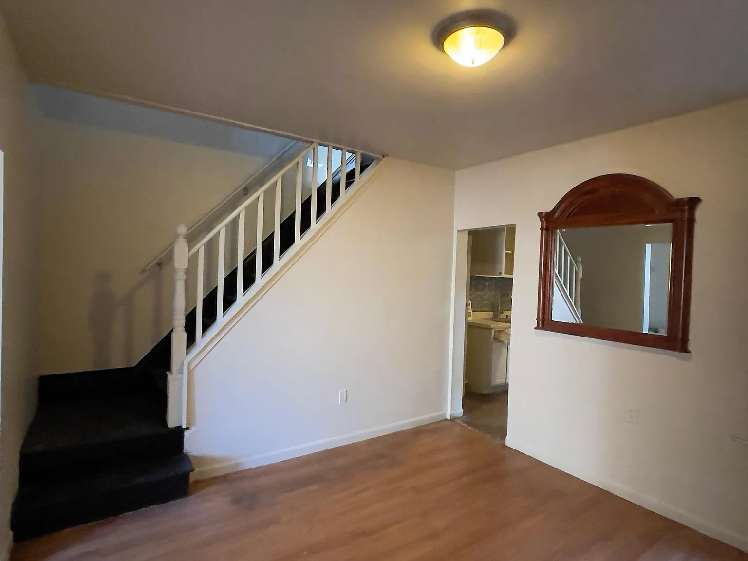 2 bed, 1014 sqft, $1,400 — Photo 3