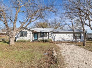 403 5th St, Blanket, TX 76432