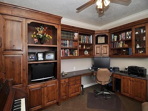 4th image of 2078 W Marmac Cir