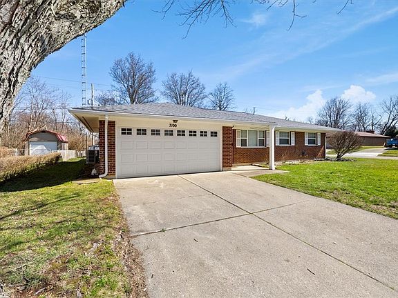 2nd image of 7100 Chatlake Dr