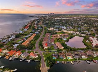 4480 OVERLOOK DRIVE NE #10, ST PETERSBURG, FL 33703