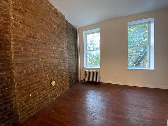2nd image of 14 Morton St APT 10