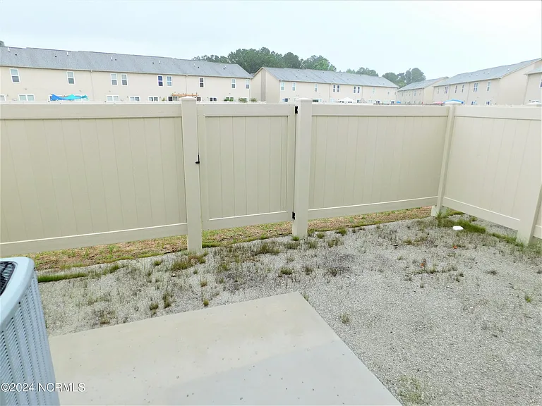 446 Sullivan Loop Rd — Photo 20