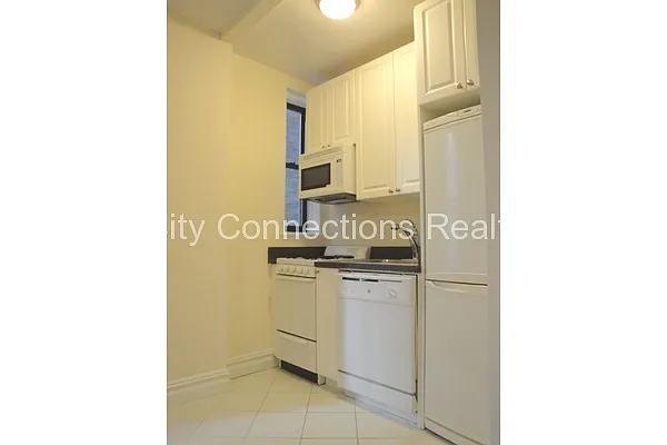 Rented by City Connections Realty | media 33