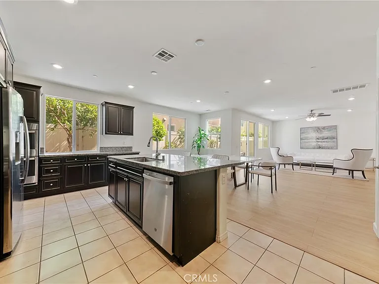 6956 La Rochelle Way — Photo 20