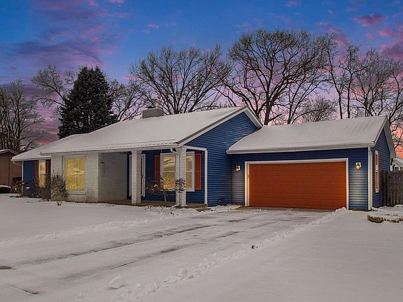 2nd image of 22855 Bainbridge Dr