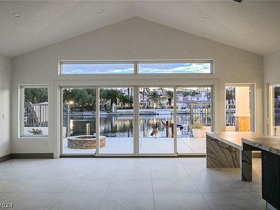 3rd image of 2961 Harbor Cove Dr