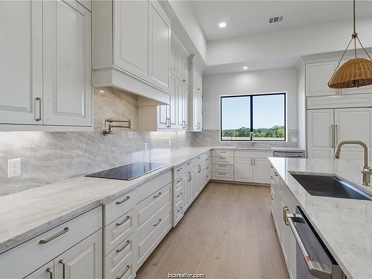 4558 Hicks Ln — Photo 12