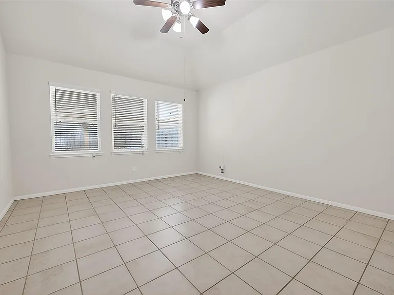 7631 Granite Terrace Ln — Photo 33