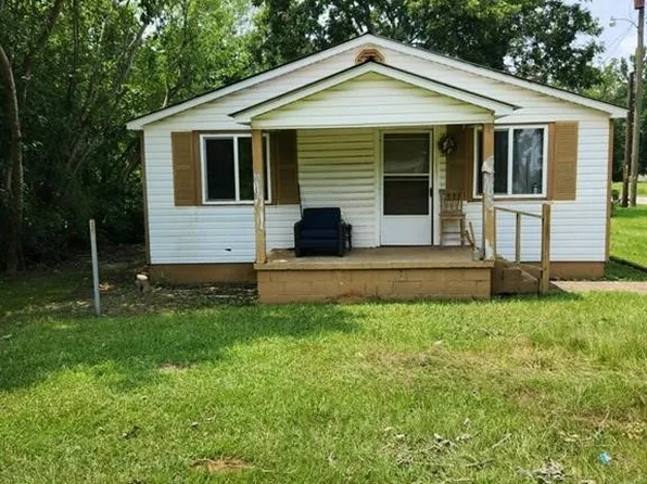 74 3rd Ave S, Akron, AL 35441