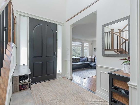 2nd image of 5890 Braemar Ave