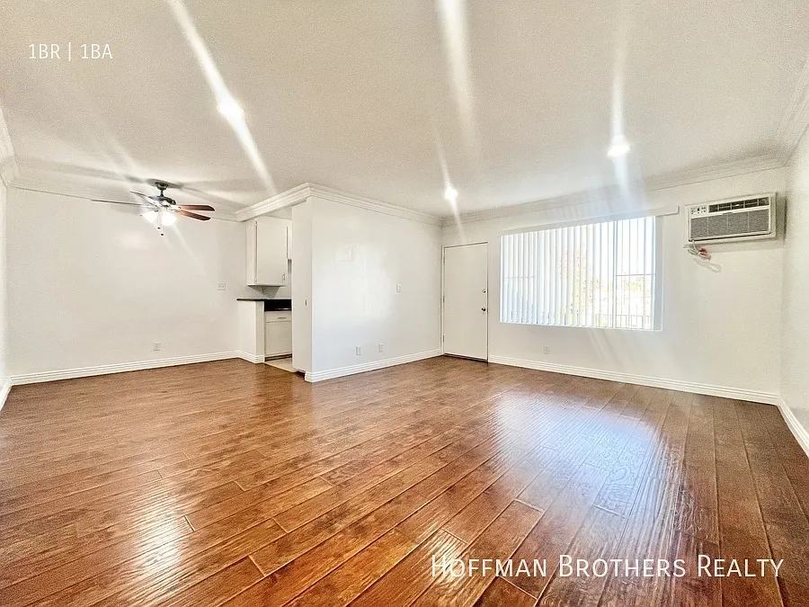 5225 Lexington Ave #38