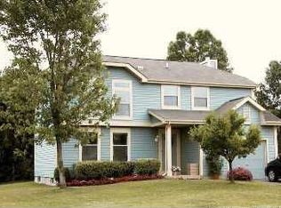 22153 Stablehouse Dr, Sterling, VA 20164
