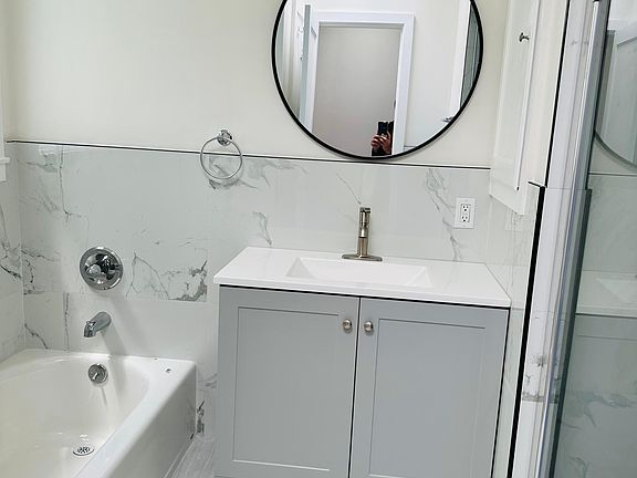 3rd image of 1465 31st Ave