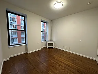 346 West 36th Street, #5F
