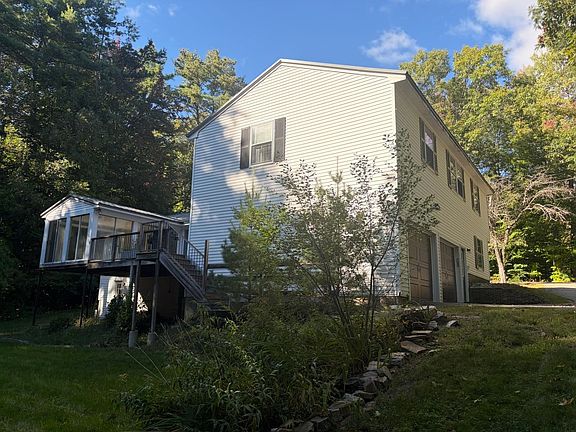 4th image of 53 Oak Knoll Road