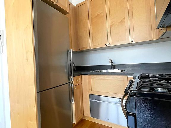 5th image of 53 W 72nd St APT 7C