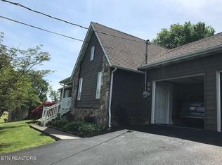 513 White Oak Cir, Kodak, TN 37764