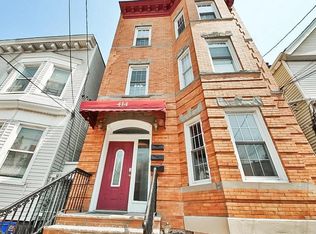 414 59th St #3, West New York, NJ 07093