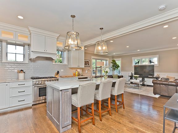 4th image of 4752 N Hamilton Ave #1