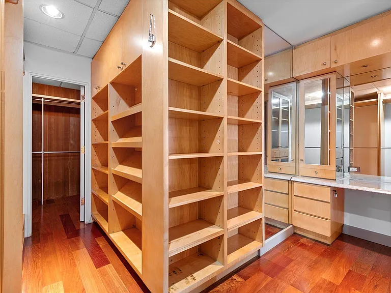 200 Old Palisade Rd #Penthouse 4/5 — Photo 16