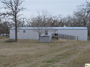 100 Fannin Oaks Dr, Victoria, TX 77905