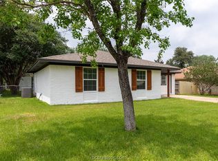 2502 Hardwood Dr, Bryan, TX 77803