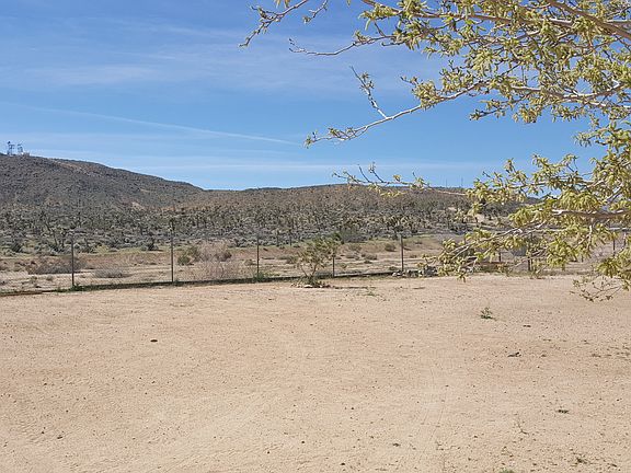 4th image of 58823 Campero Dr