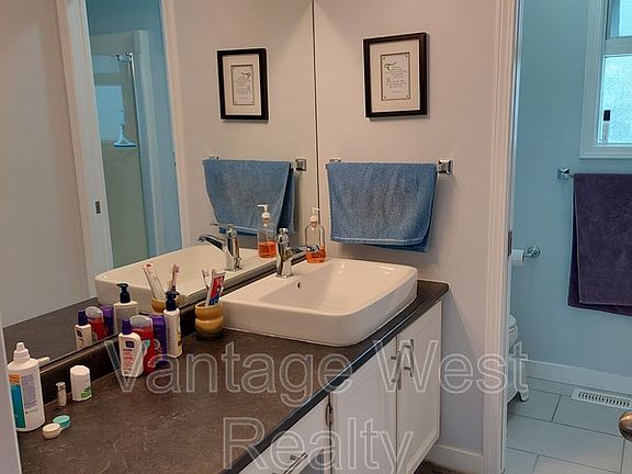 5th image of 1165 Wintergreen Dr