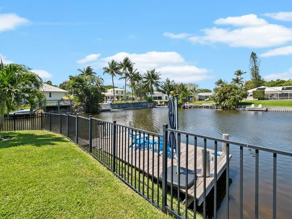 825 Canal Drive, Boynton Beach, FL 33435