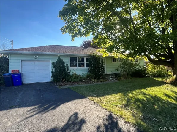 2198 Lockport Rd, Ransomville, NY 14131