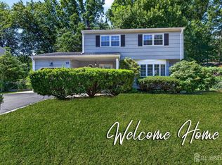 16 Brookdale Rd, East Brunswick, NJ 08816