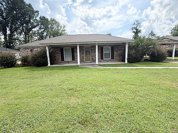 3rd image of 309 Pinehaardt Dr