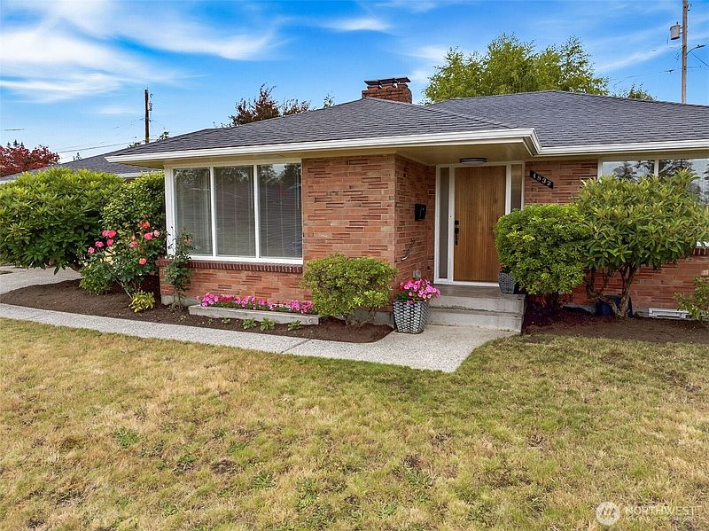 2nd image of 4832 Rucker Avenue