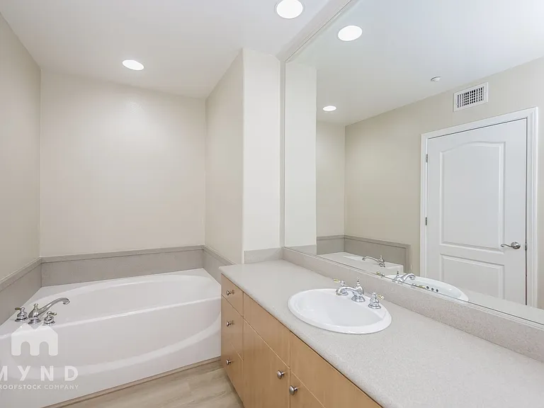 130 E San Fernando St #321 — Photo 12