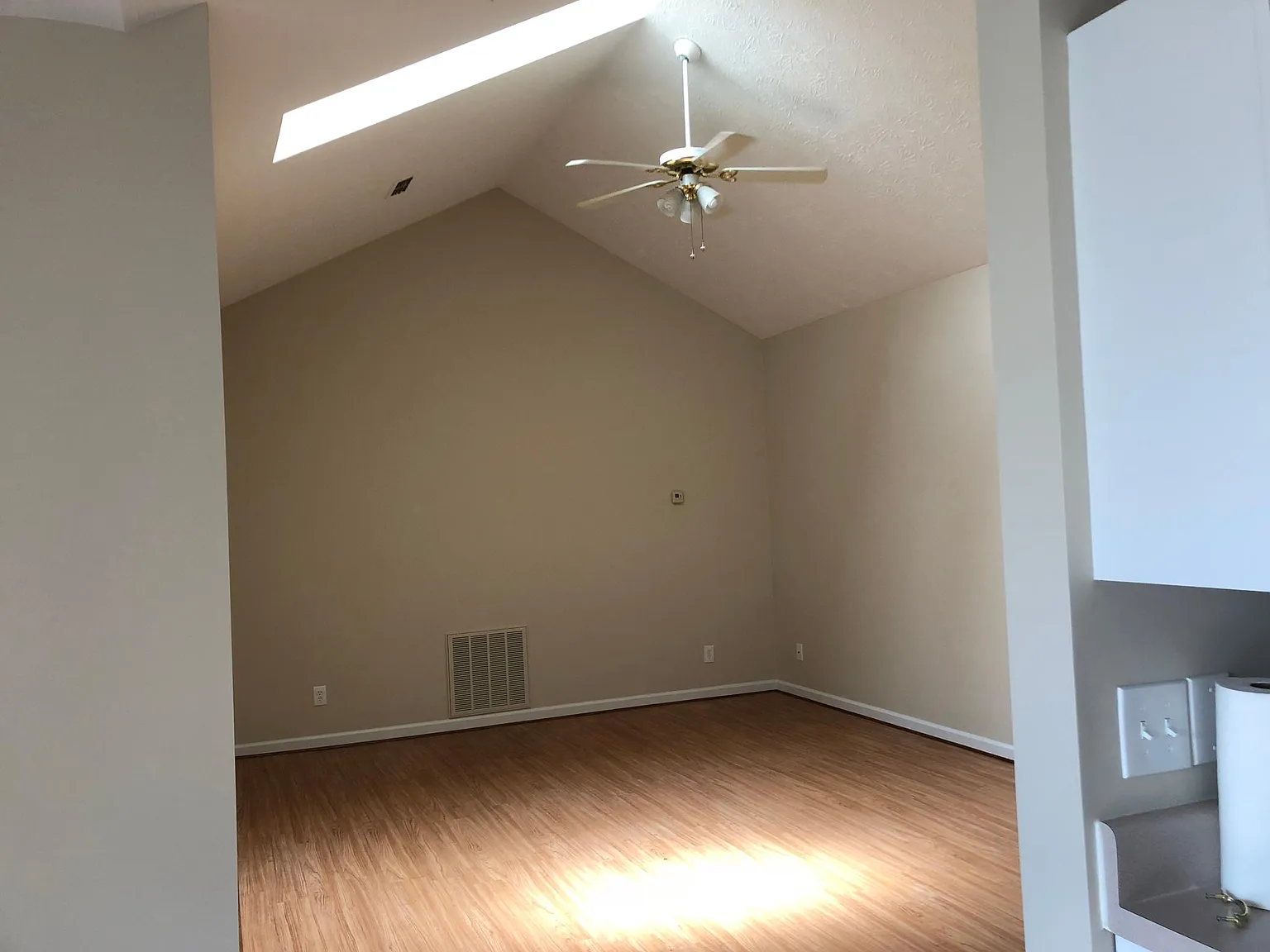 2 bed, 1168 sqft, $1,850 — Photo 4
