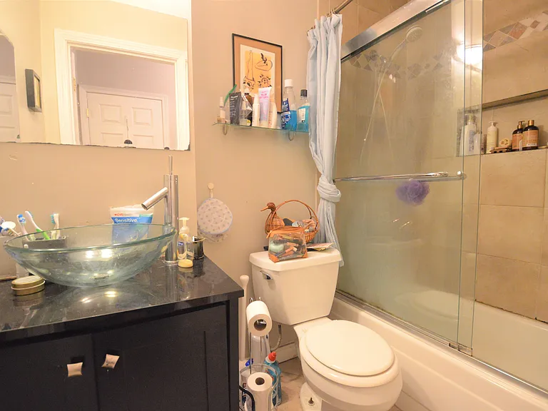 43 Park Vale Ave — Photo 7