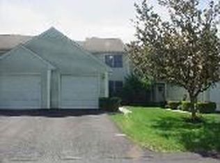 1081 Country Hill Dr, Harrisburg, PA 17111