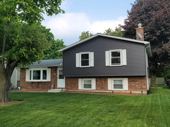 535 Garnett Ave, Winthrop Harbor, IL 60096