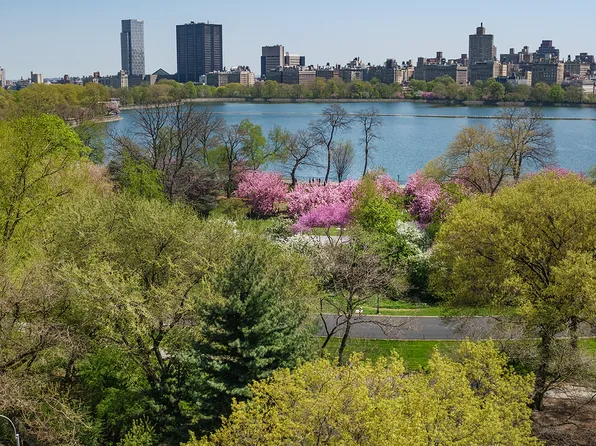 275 Central Park West image 1 of 29