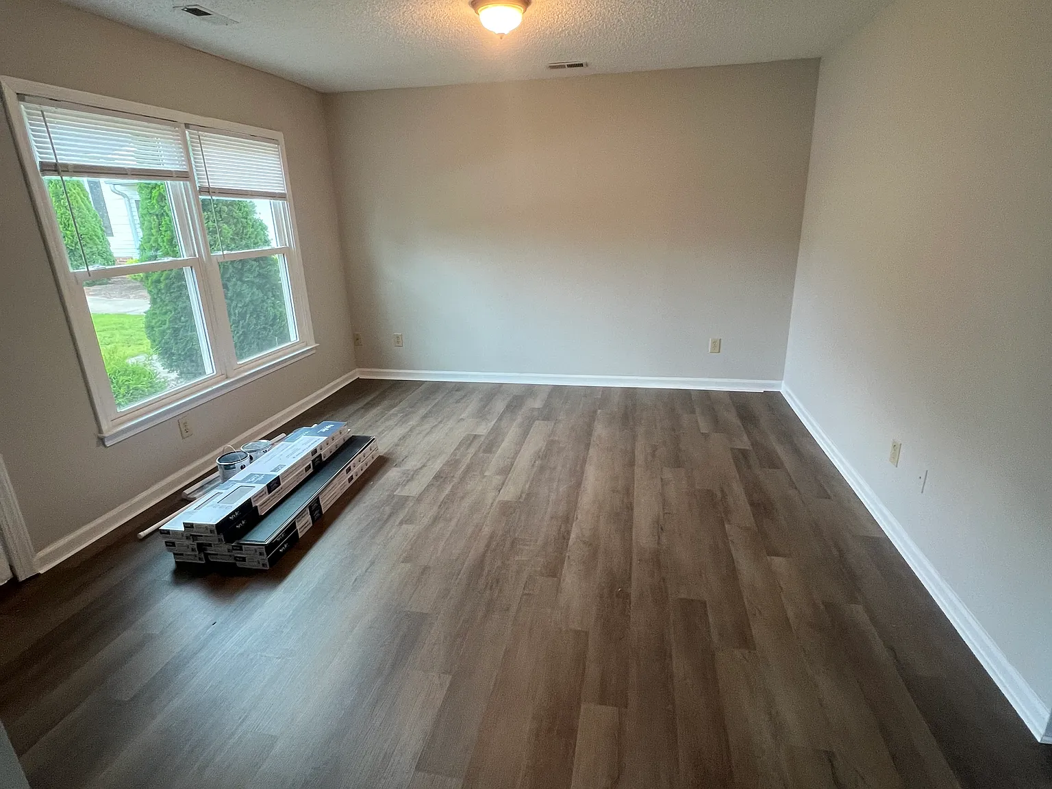 2 bed, 750 sqft, $1,095 — Photo 2