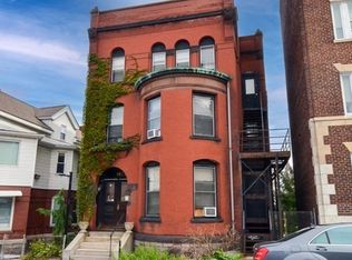 11 Irving St, Worcester, MA 01609