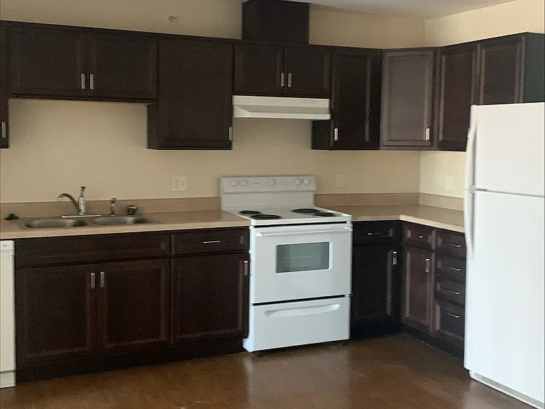 Center City Senior Residence — Photo 1