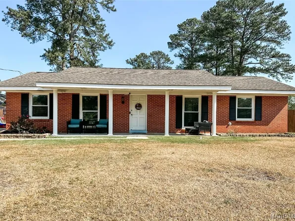 102 Colonial Ct, Prattville, AL 36066