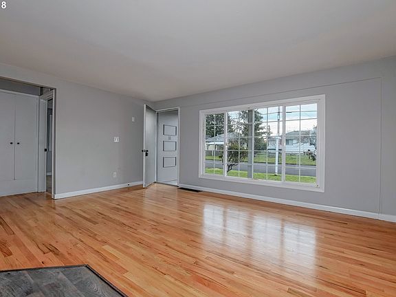 4th image of 8608 Silver Star Ave