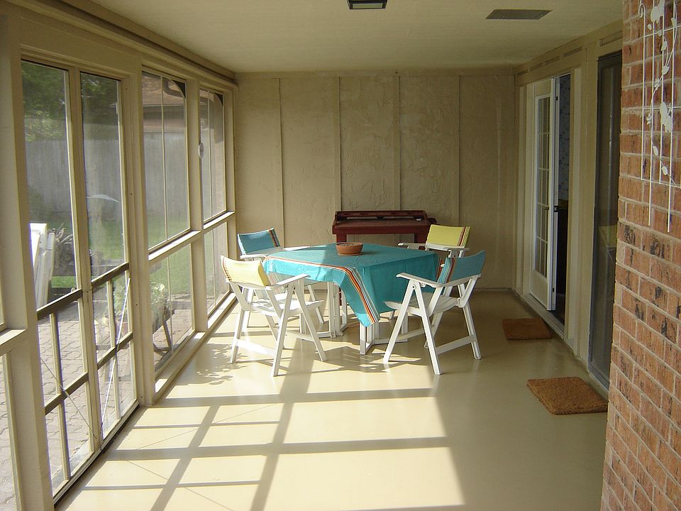 1st image of 3625 Shady Brook Dr