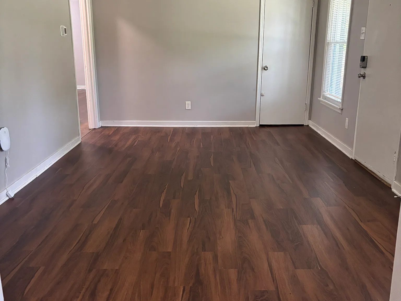 3 bed, 1.5 bath, 1215 sqft, $1,395 — Photo 3