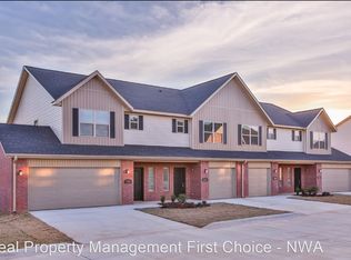 2710 W Kilimanjaro Way, Rogers, AR 72758