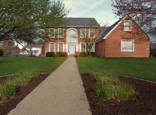 2101 Currant Ct, Bloomington, IL 61704