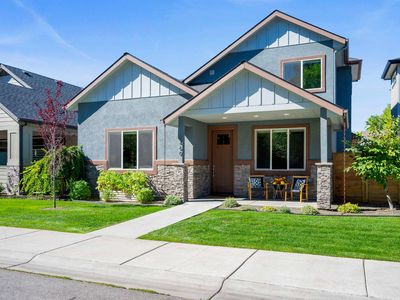 2460 N Birchgrove Ln, Boise, ID, 83703